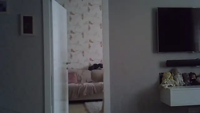 ZarinaSwift online show from 7, 11, 2025