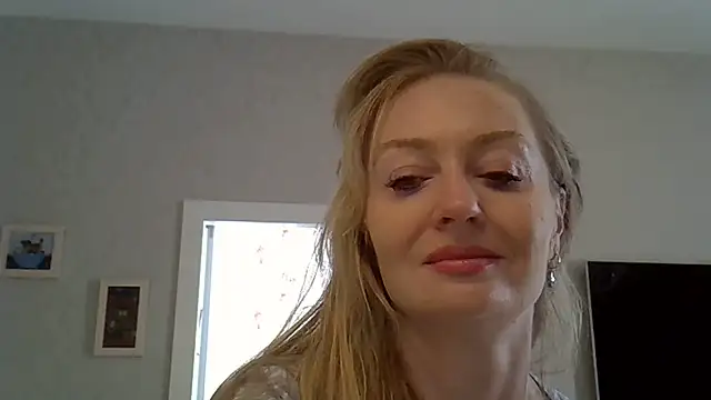 ZarinaSwift online show from 17, 6, 2026