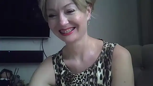 ZarinaSwift online show from 11, 1, 2025