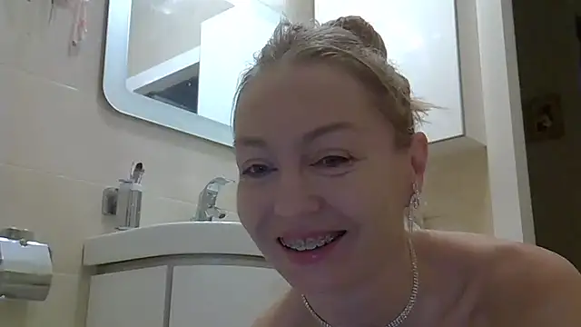 ZarinaSwift online show from 15, 12, 2024