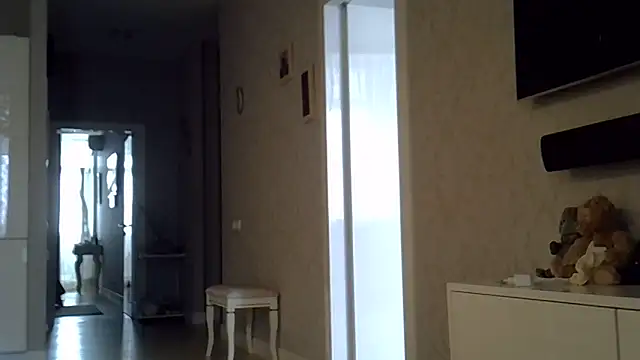 ZarinaSwift online show from 16, 5, 2026