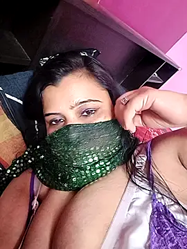 Snapshot of RESHMA_21 chatting on 8, 2, 2025 RESHMA 21 online show from 8, 2, 2025