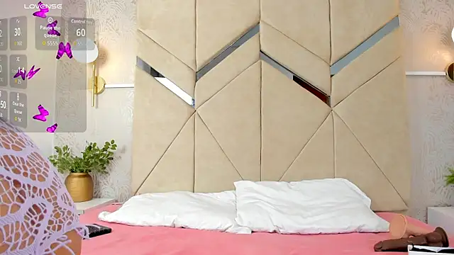 LiaVelez online show from 18, 12, 2025