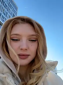 AmmyHot online show from 18, 10, 2025