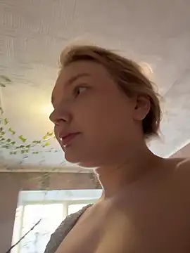 AmmyHot online show from 18, 12, 2025