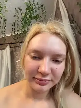 Snapshot of AmmyHot chatting on 4, 7, 2026 AmmyHot online show from 4, 7, 2026