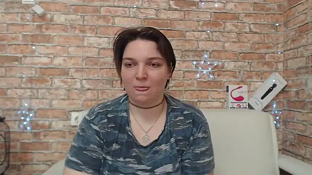 Amelia Kiss  online show from 21, 4, 2026