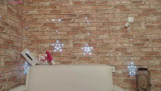 Amelia Kiss  online show from 24, 2, 2026