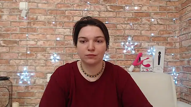 Amelia Kiss  online show from 15, 12, 2025