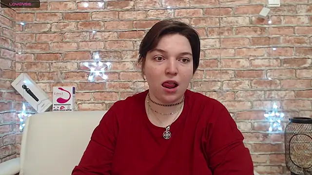 Amelia Kiss  online show from 4, 3, 2026