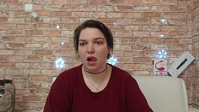 Amelia Kiss  online show from 23, 4, 2026