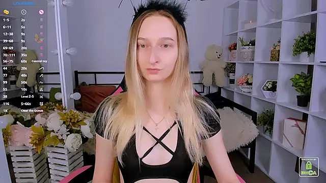  Ri na  online show from 31, 10, 2025