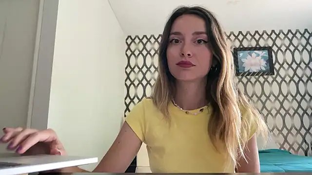 SirenaBelle online show from 6, 2, 2025