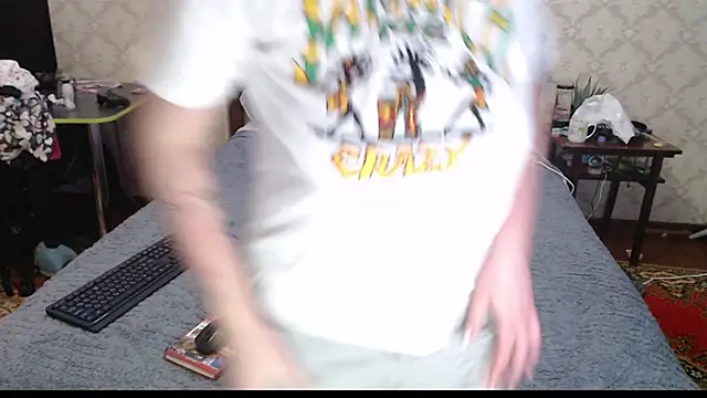 FelvivalKitty online show from 4, 1, 2025