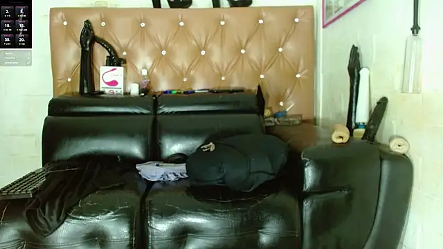 jenny-big-cock online show from 13, 11, 2025