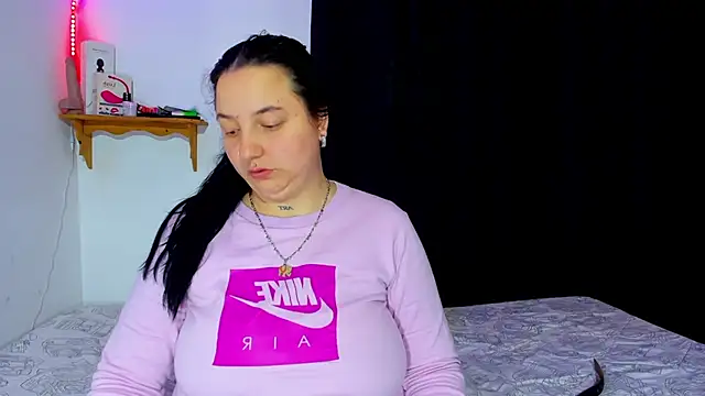 Bad Couple 1 online show from 24, 2, 2025