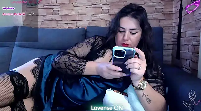 Snapshot of InfinityLotus chatting on 27, 1, 2025 InfinityLotus online show from 27, 1, 2025