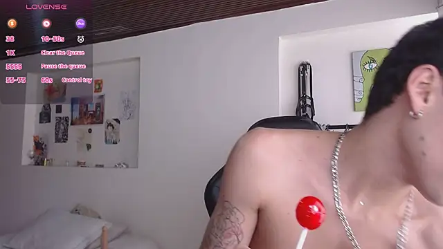 Snapshot of Amahd696 chatting on 14, 11, 2025 Amahd696 online show from 14, 11, 2025