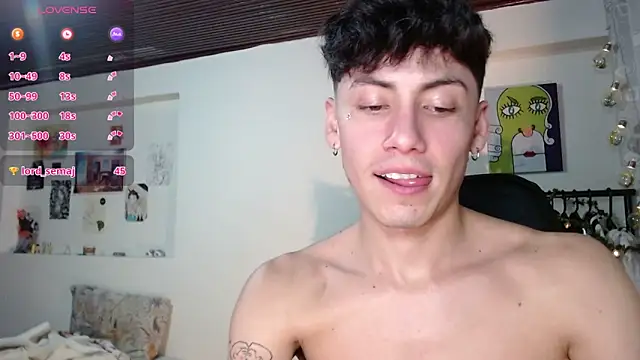 Snapshot of Amahd696 chatting on 21, 11, 2025 Amahd696 online show from 21, 11, 2025