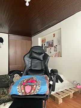 Snapshot of Amahd696 chatting on 22, 10, 2025 Amahd696 online show from 22, 10, 2025