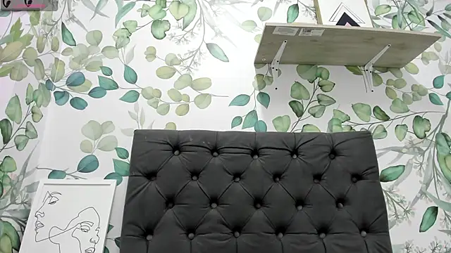 atilanadiaz7 online show from 9, 10, 2025