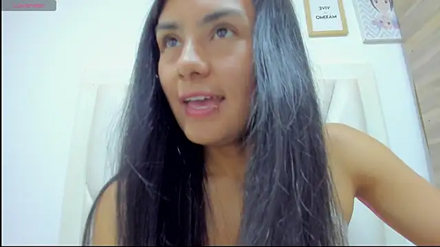 atilanadiaz7 online show from 24, 3, 2026