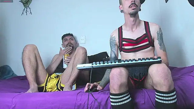 Aaron BigDickxxx online show from 18, 3, 2026