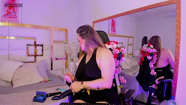 AvaMiia online show from 20, 4, 2026