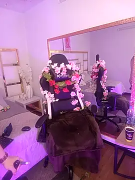 AvaMiia online show from 14, 4, 2026