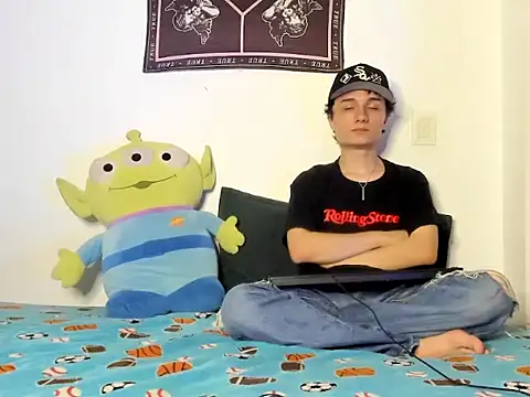 Snapshot of eeaa01 chatting on 25, 11, 2025 eeaa01 online show from 25, 11, 2025