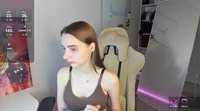   SilviaAbby   online show from 18, 1, 2025