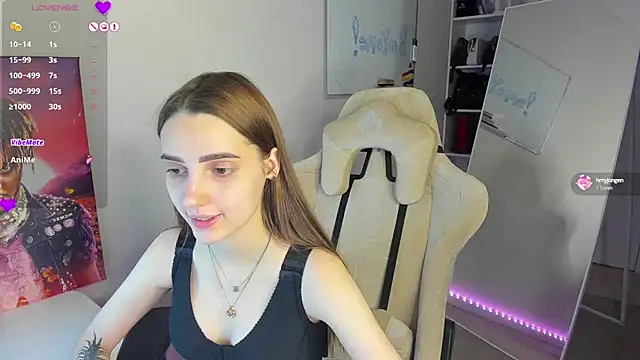   SilviaAbby   online show from 7, 1, 2025