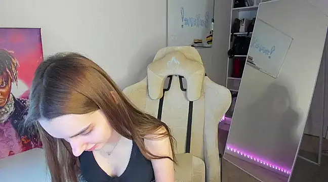  SilviaAbby   online show from 13, 1, 2025