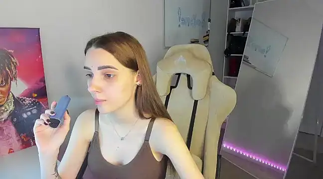   SilviaAbby   online show from 18, 1, 2025