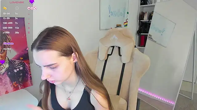   SilviaAbby   online show from 5, 1, 2025