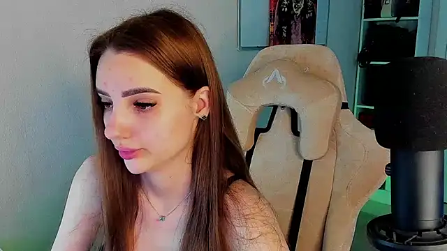   SilviaAbby   online show from 19, 3, 2025
