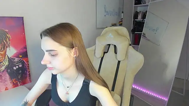  SilviaAbby   online show from 4, 1, 2025