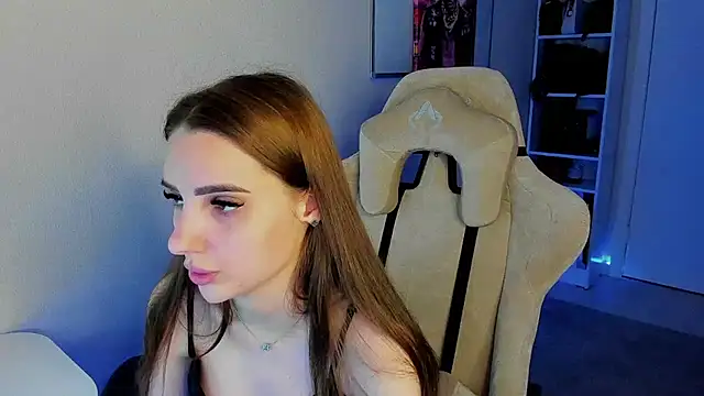   SilviaAbby   online show from 16, 3, 2025