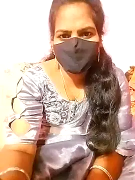 melina214 online show from 3, 2, 2025