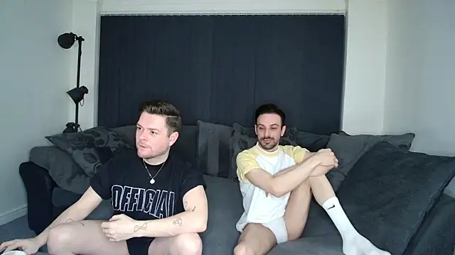 twotwinkhusbandss online show from 2, 3, 2025