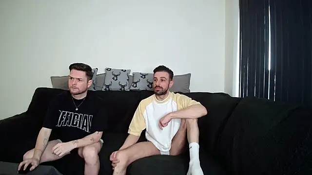 twotwinkhusbandss online show from 3, 11, 2025