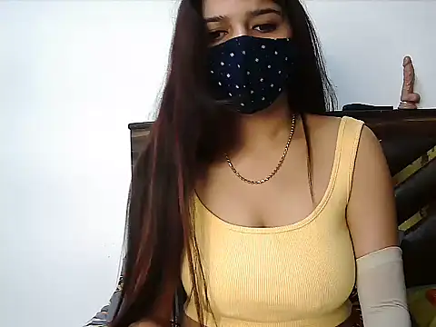 Gloie4u online show from 5, 12, 2025