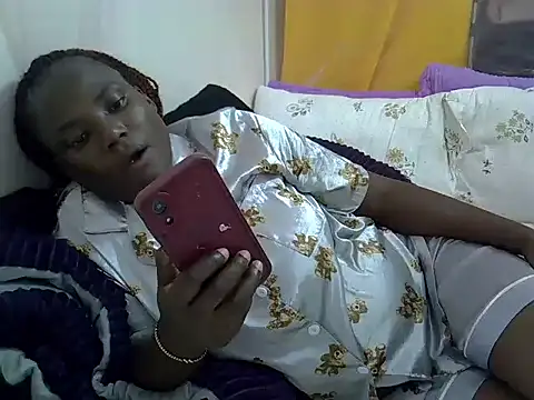 Snapshot of Sweetreena chatting on 4, 6, 2026 Sweetreena online show from 4, 6, 2026