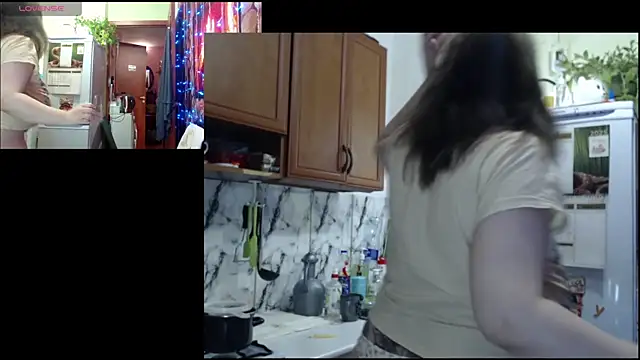 Sakura Green online show from 22, 12, 2025