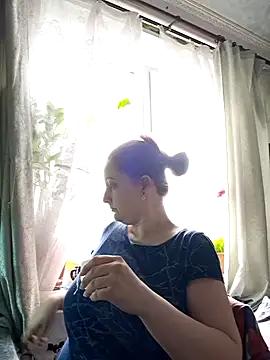 Sakura Green online show from 25, 4, 2026