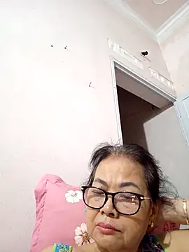 Hotestlove online show from 7, 4, 2026