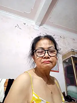 Hotestlove online show from 27, 4, 2026