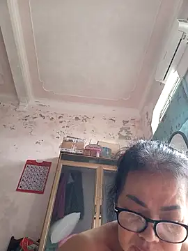 Hotestlove online show from 5, 4, 2026