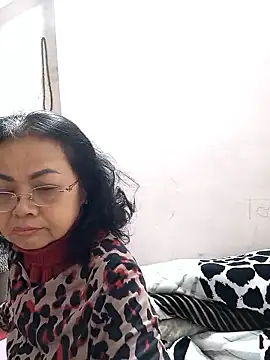 Hotestlove online show from 12, 1, 2026