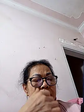 Hotestlove online show from 12, 2, 2026